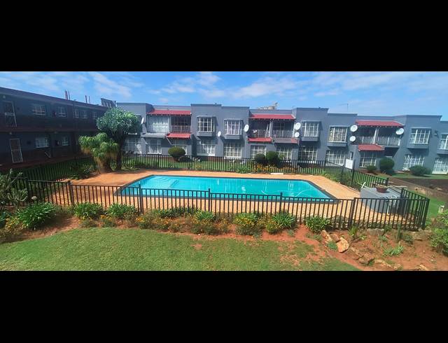 1 BEDROOM TOWNHOUSE FOR SALE IN HORIZON VIEW